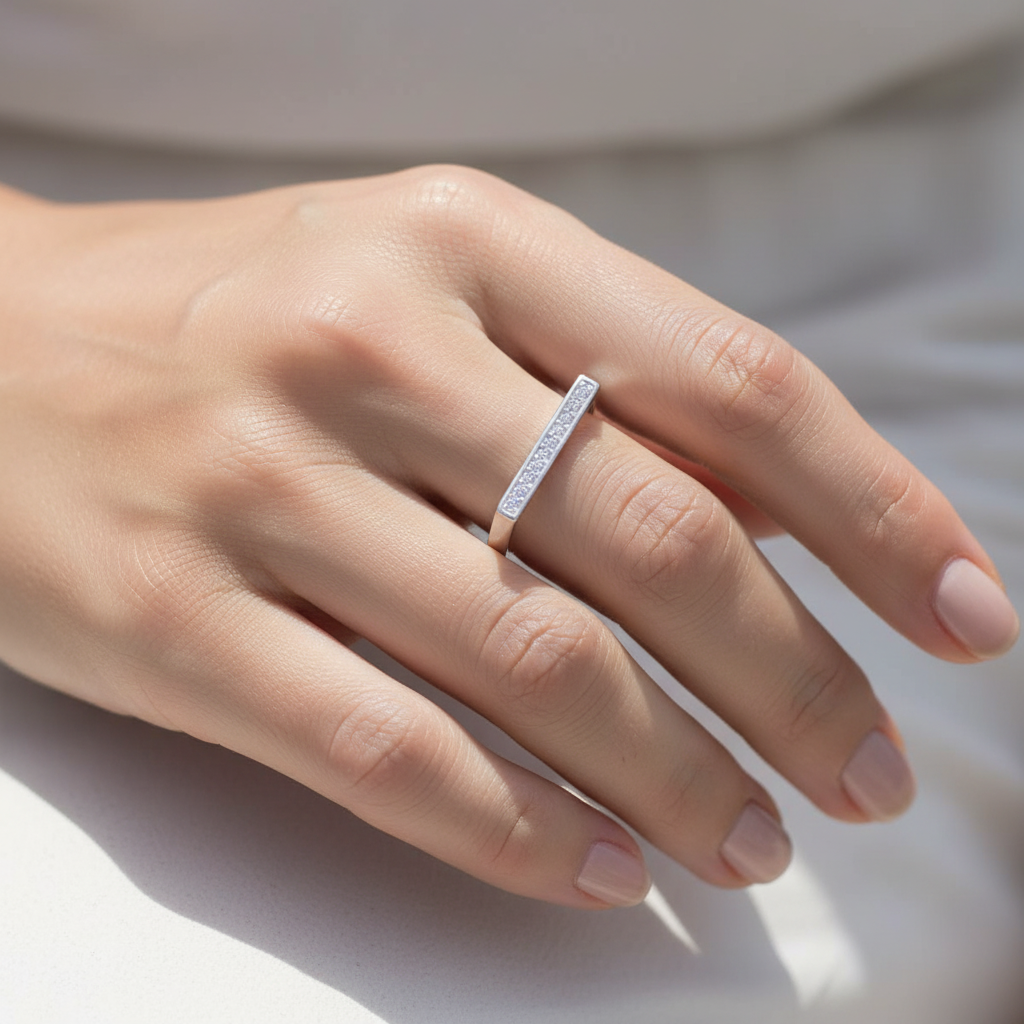 Anillo barra minimal en plata 925 - Imagen 2
